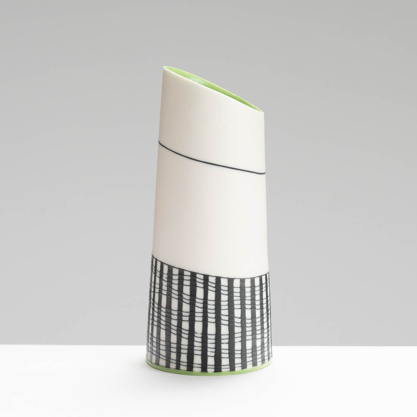 LS345Y783 Small Vase