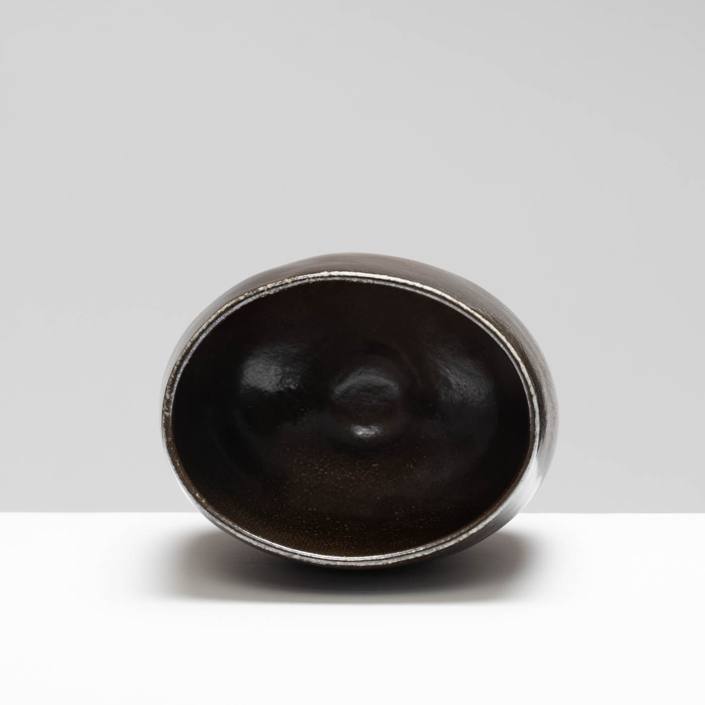 RK53Y201 Small Dark Oval Bowl