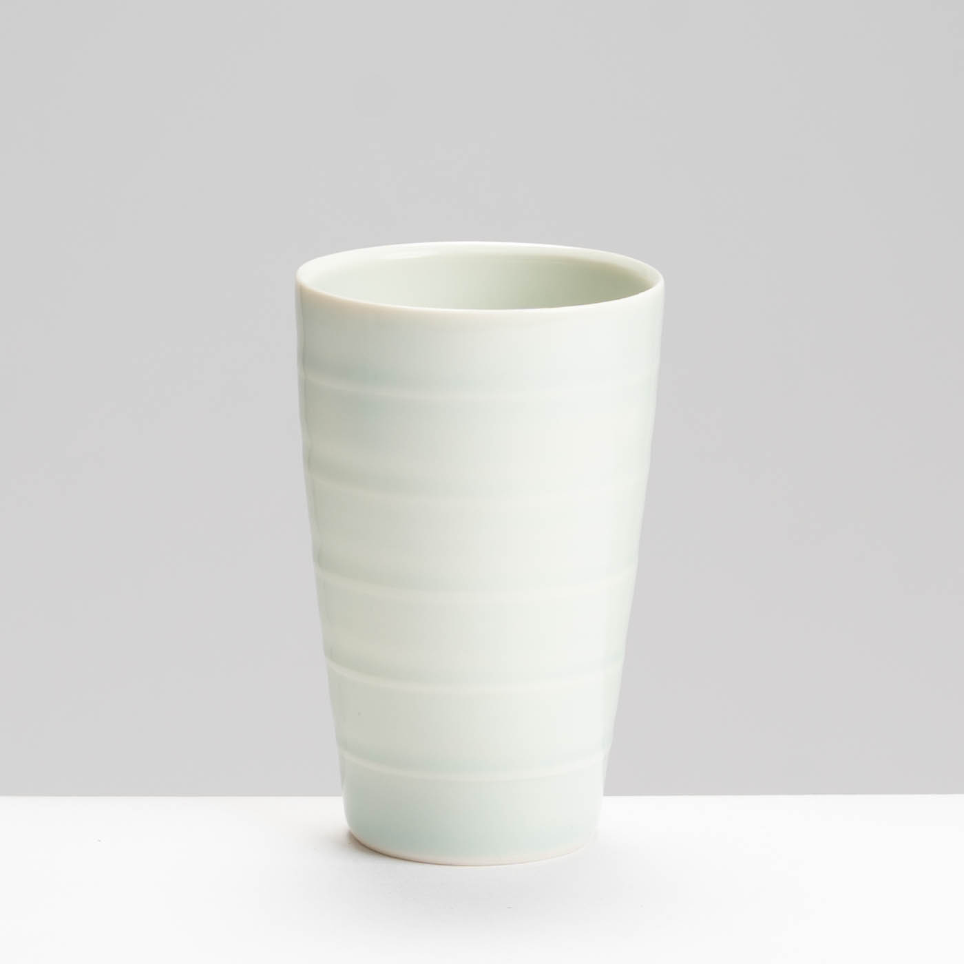 RH578Y130 Beaker Vase Pale Celadon