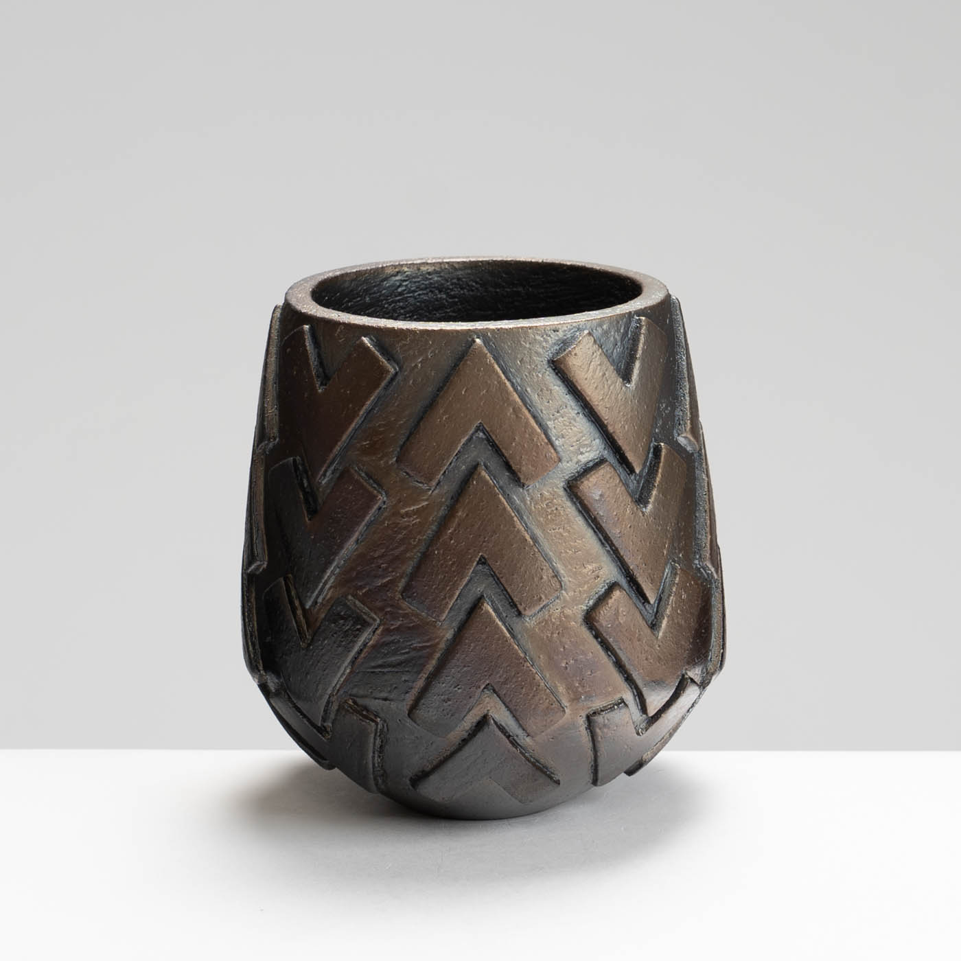 SH489X74 Saggar Pot