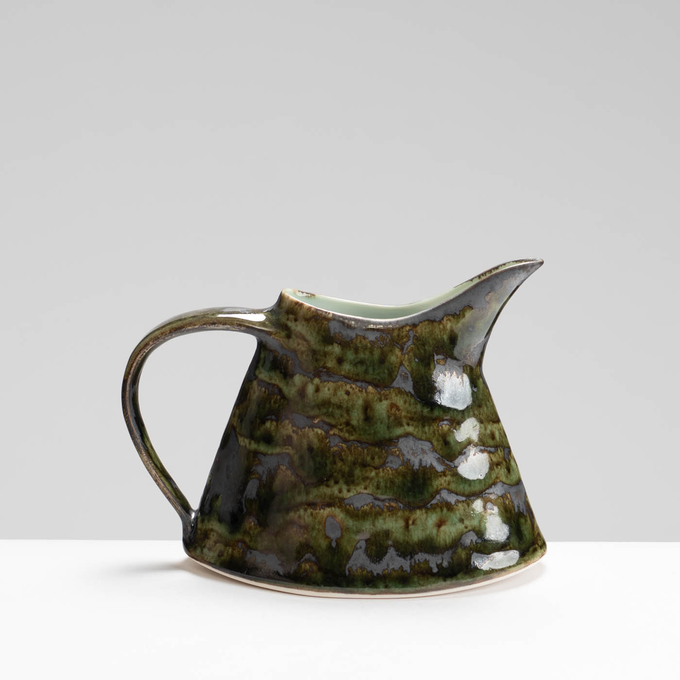 TT525Y240 Small Oval Jug Moss Green