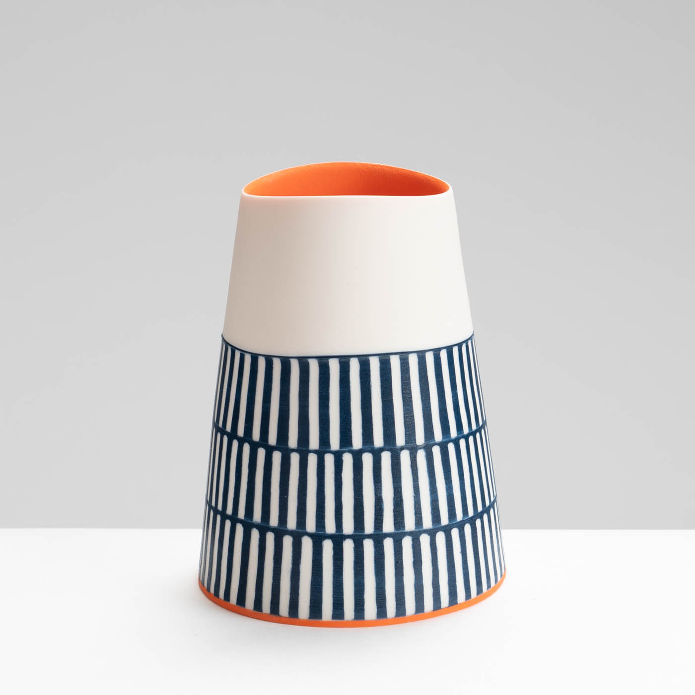 LS345Y747 Oval Vessel II