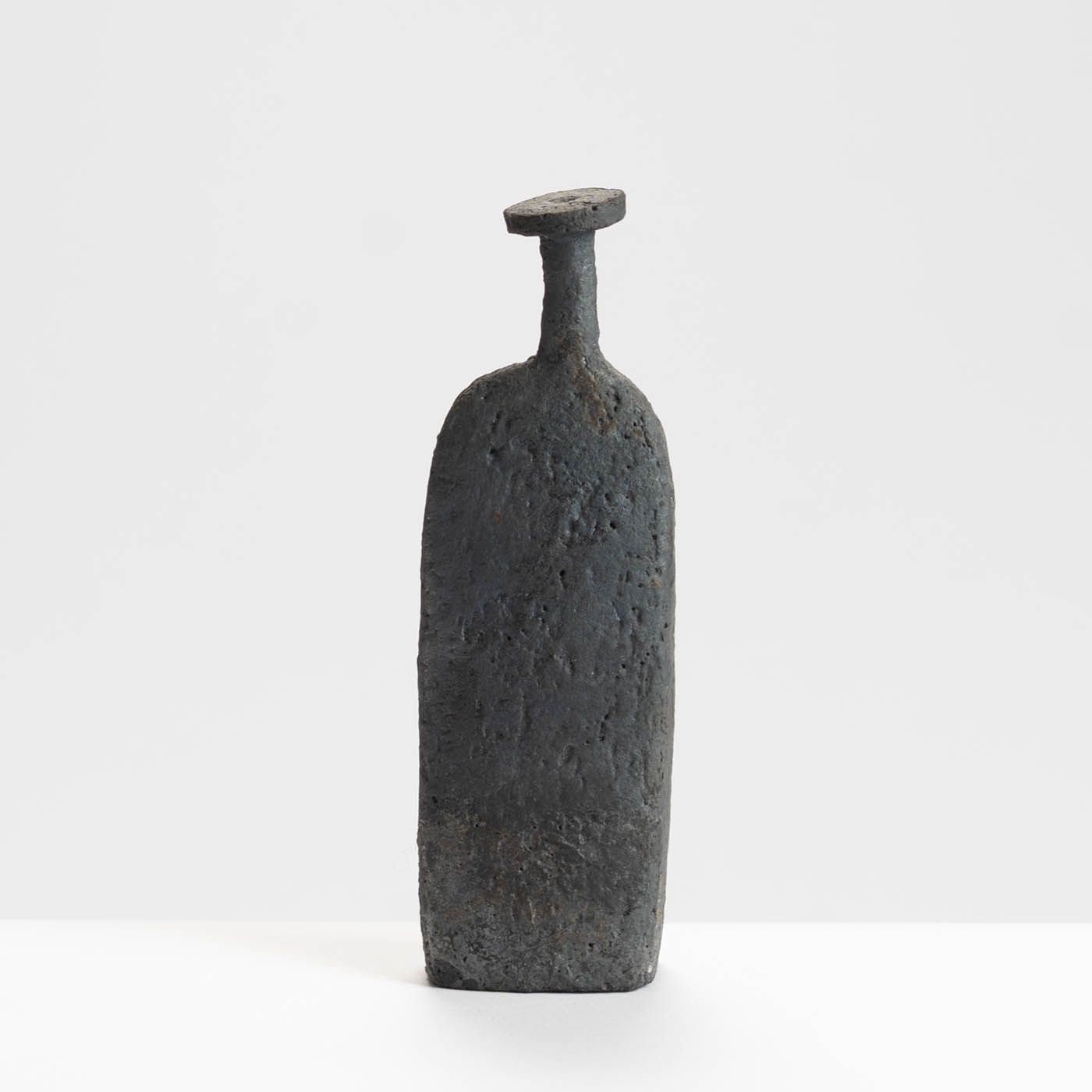 UM590Y57 Bottle