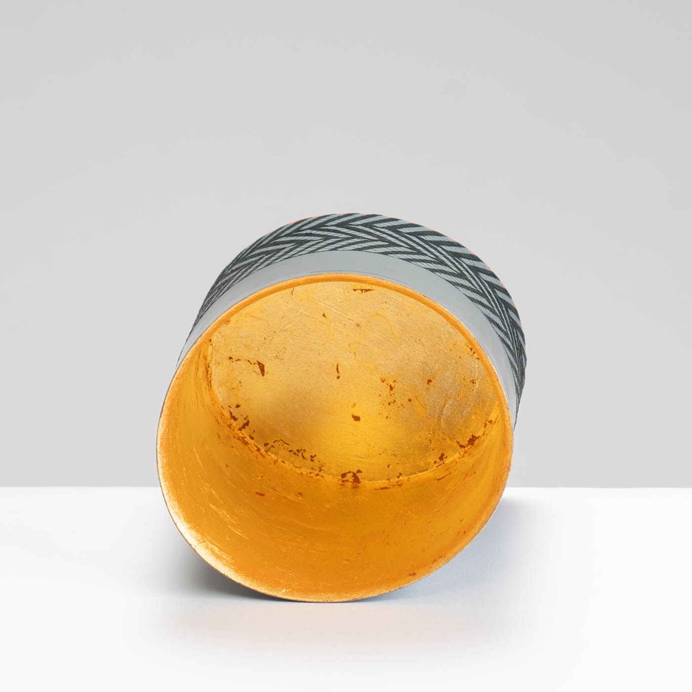 LS345Y786 Charcoal Cylinder Vessel with 23ct Gold Interior