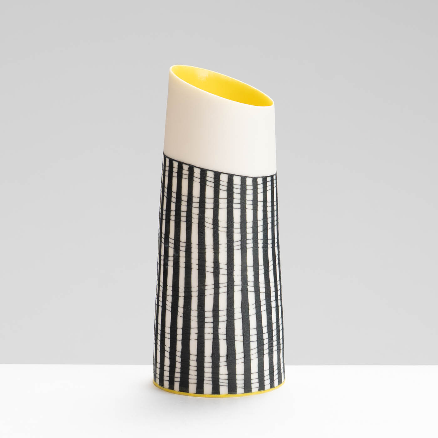 LS345Y729 Small Vase