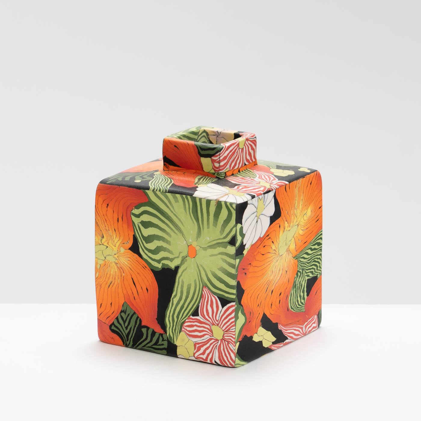 JM570Y12 Orange Lily Cubed Bottle