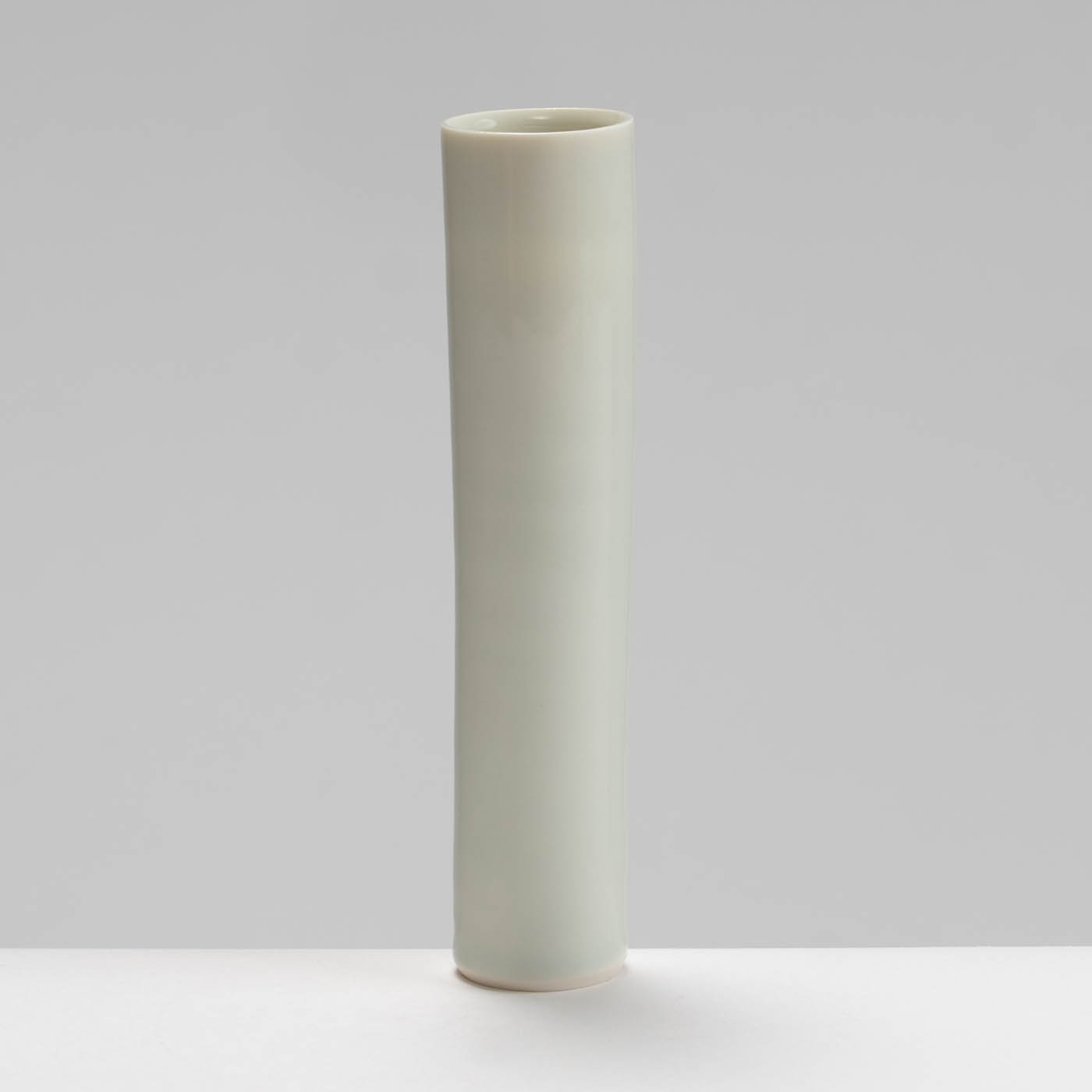 RH578Y117 Cylinder Vase Pale Celadon