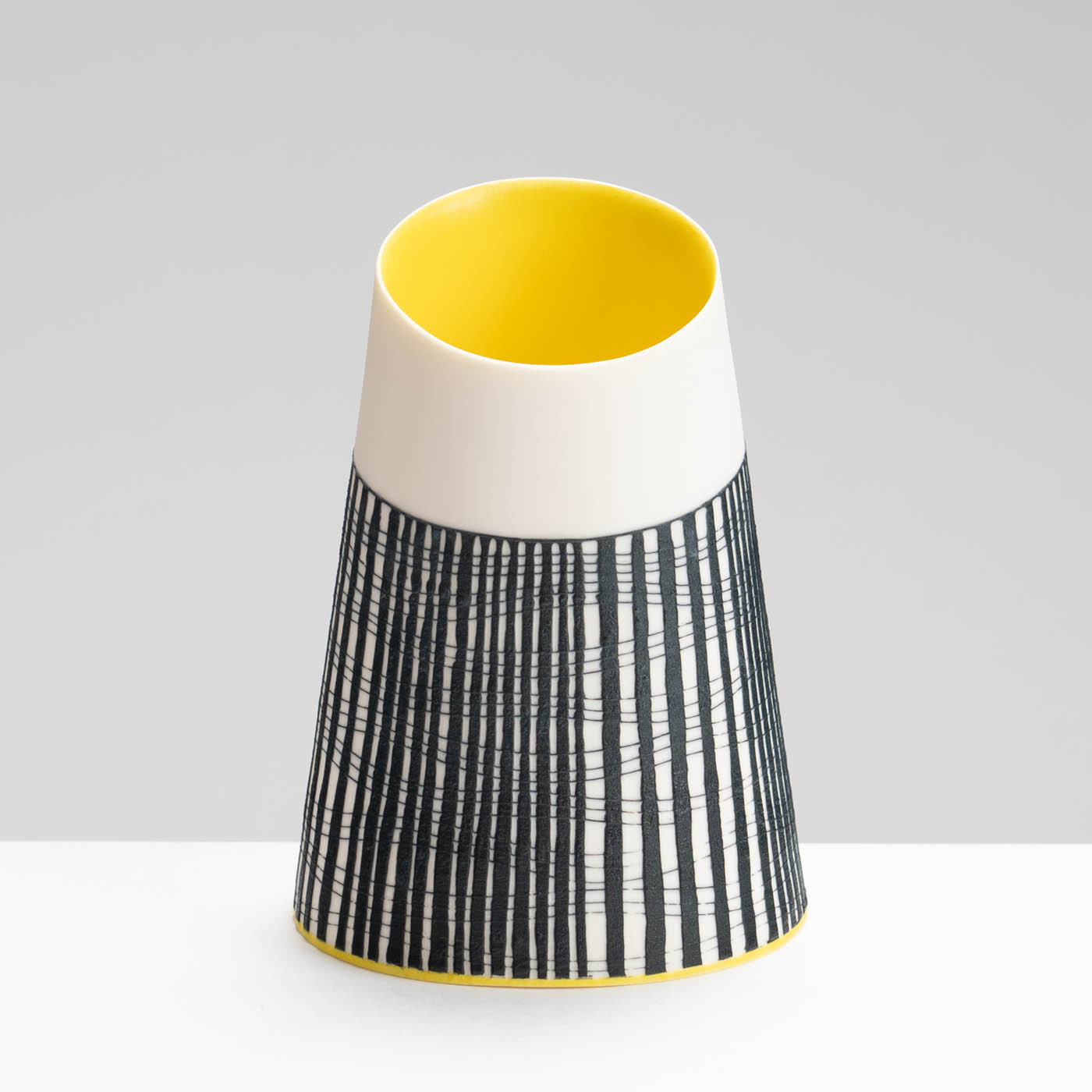 LS345Y750 Vase with Deep Yellow Interior