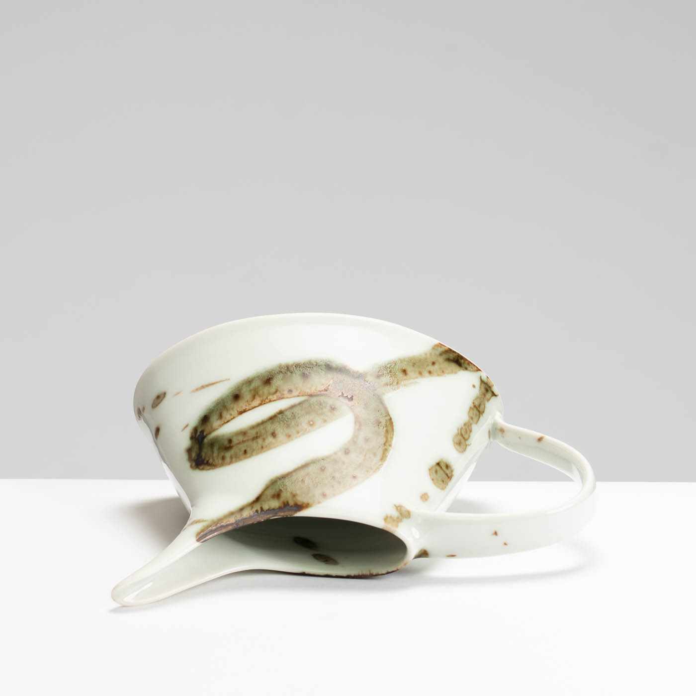 TT525Y238 Small Oval Jug Splash