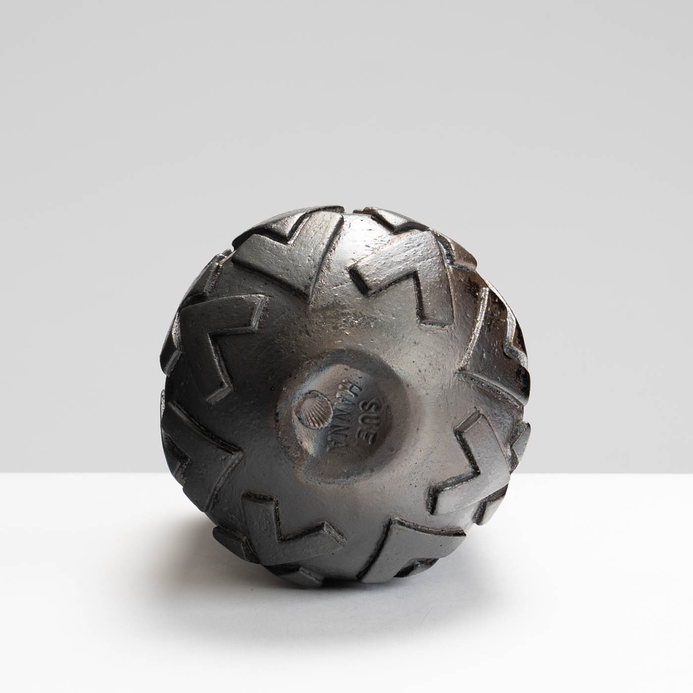 SH489X74 Saggar Pot