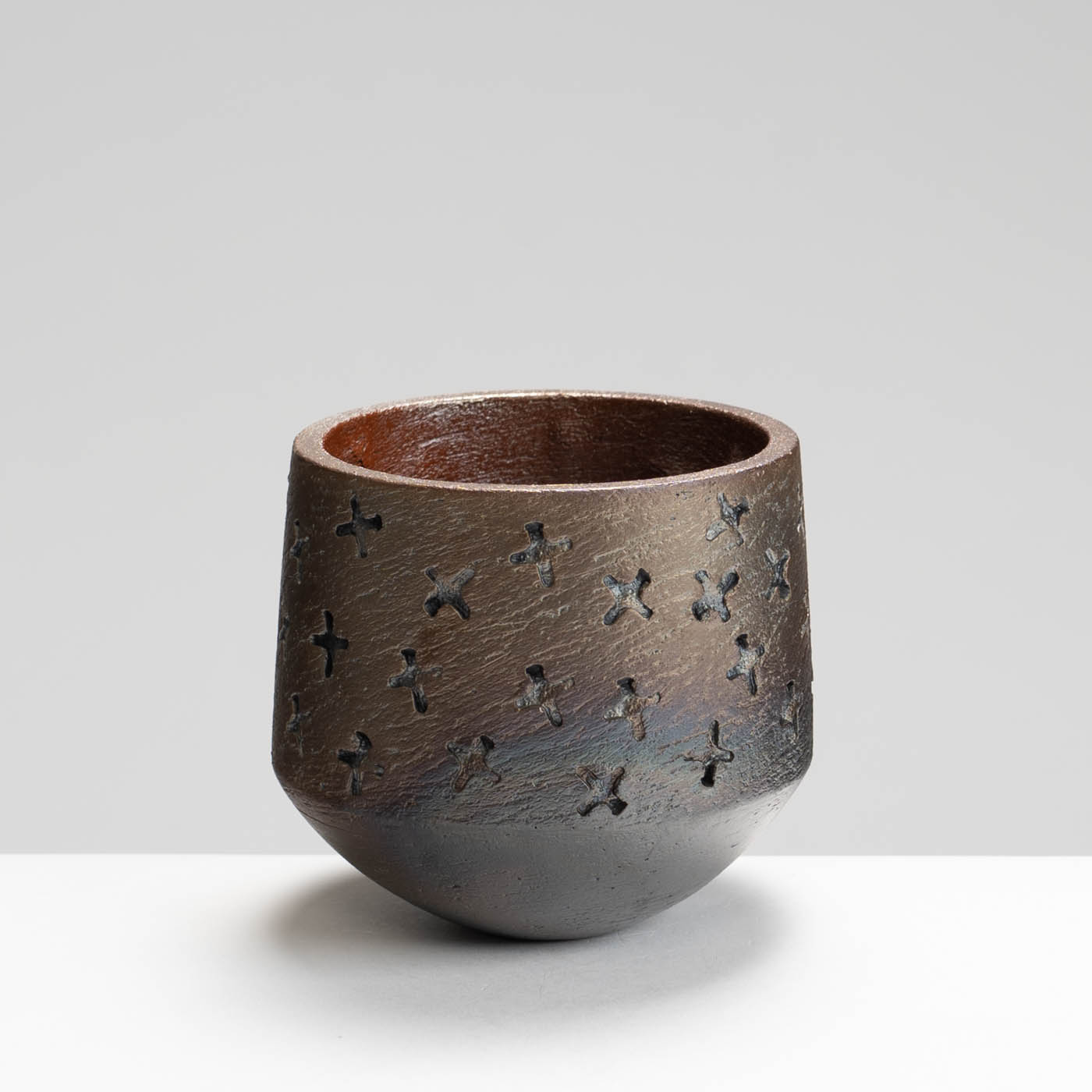 SH489X71 Small Raku Cross Pot