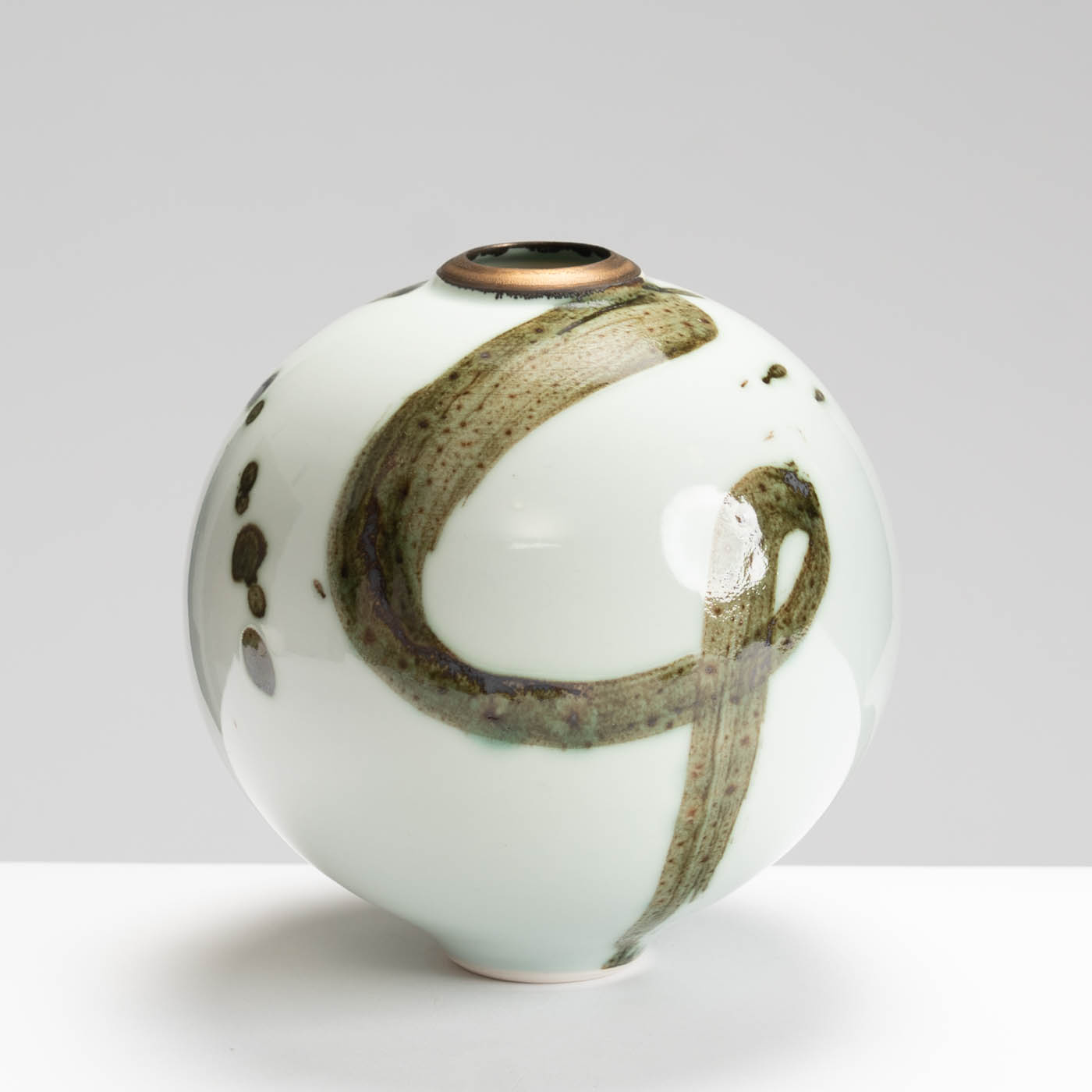 TT525Y231 Small Moon Jar Glazed Splash
