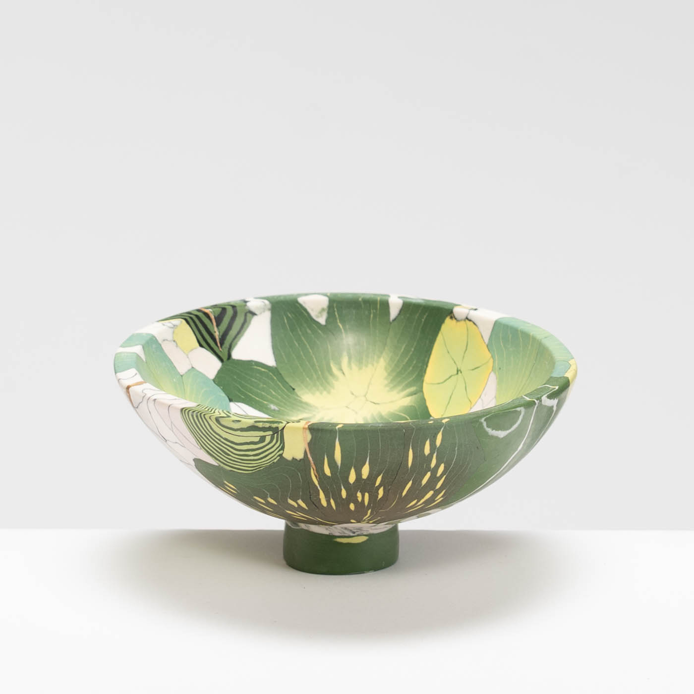 JM570Y14 Green and White Bowl