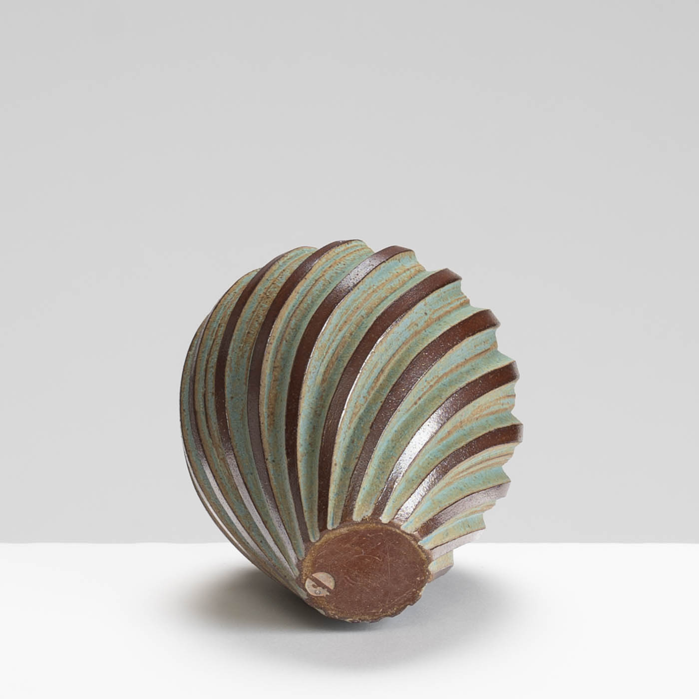EM183Y960 Mini Carved Ball