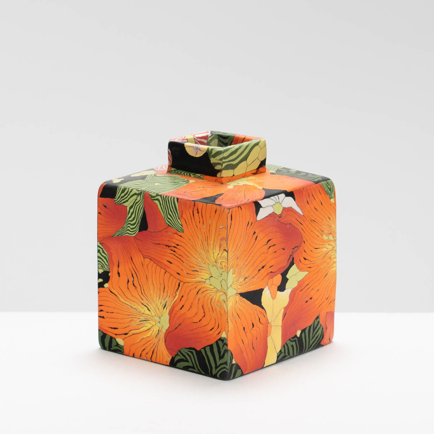 JM570Y12 Orange Lily Cubed Bottle