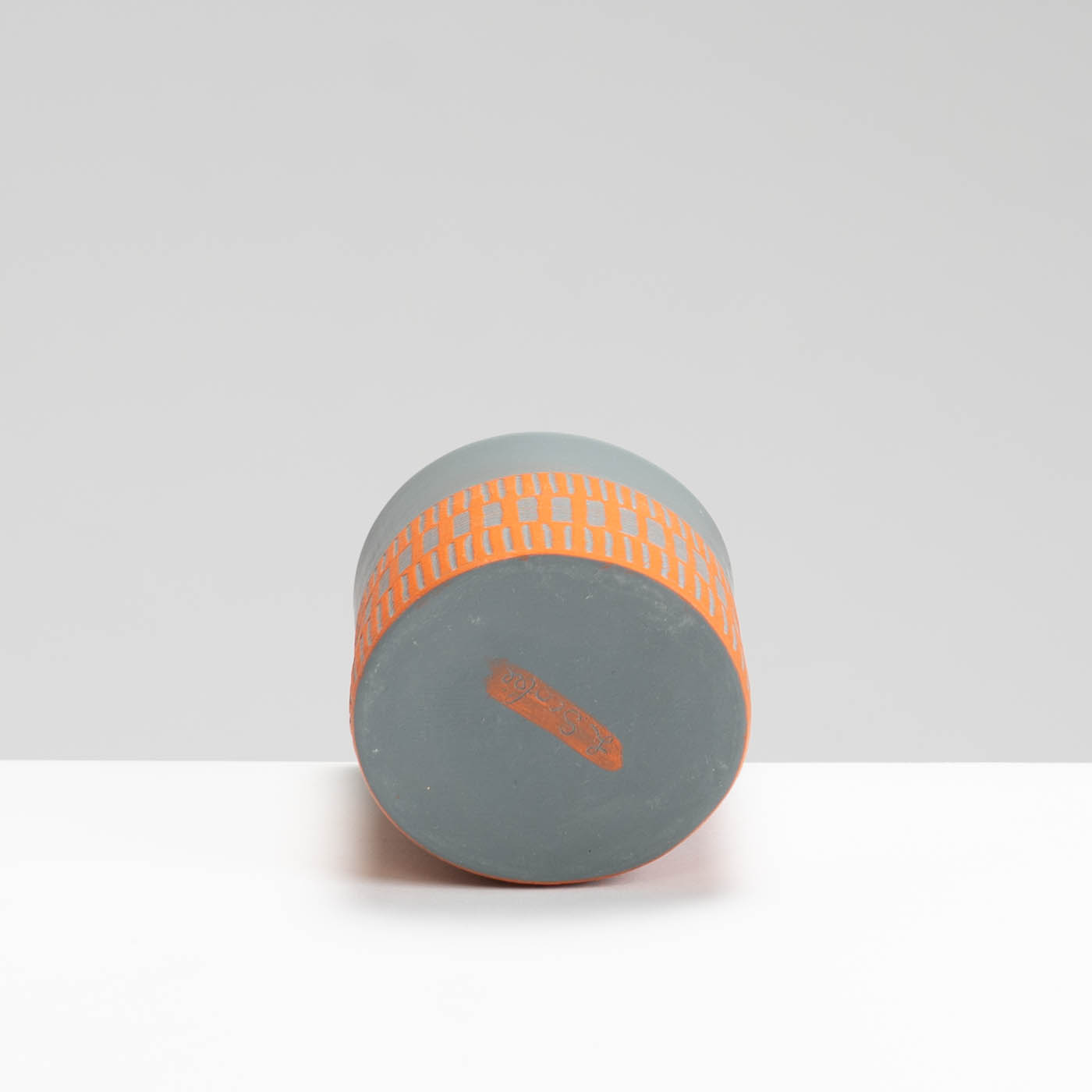 LS345Y769 Small Charcoal Cylinder Vessel
