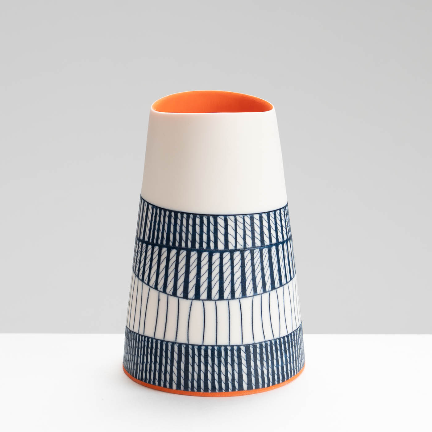 LS345Y746 Oval Vessel I