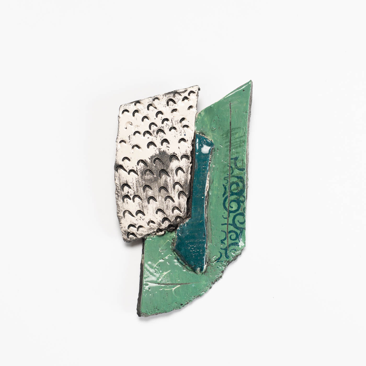 ES582Y68 Small Green Fragmented Wall Piece