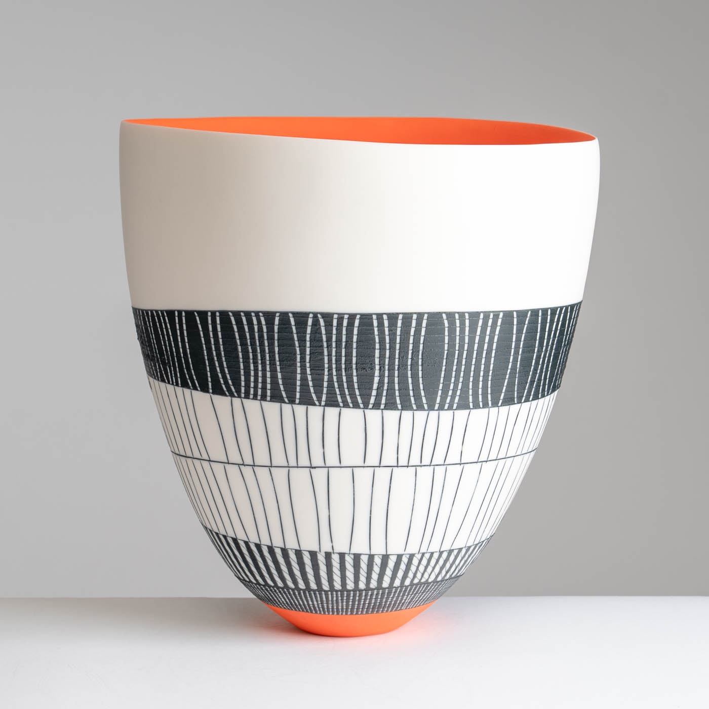 LS345Y736 Large Bowl with Deep Orange Interior