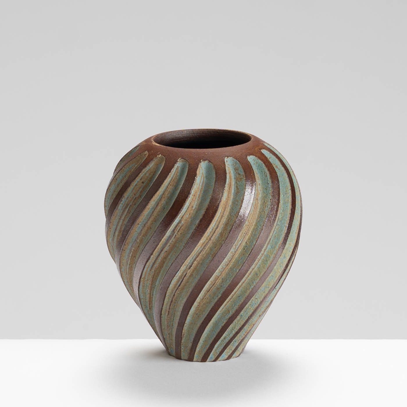 EM183Y960 Mini Carved Ball