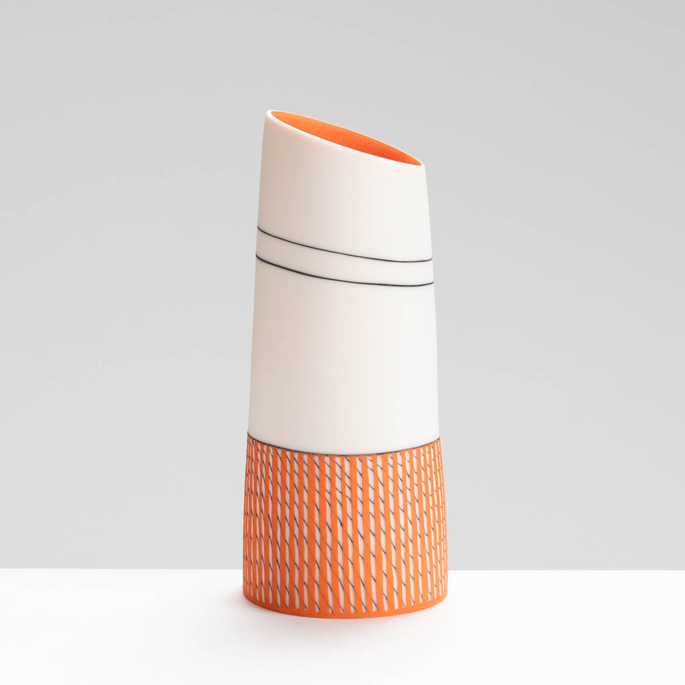 LS345Y725 Small Vase