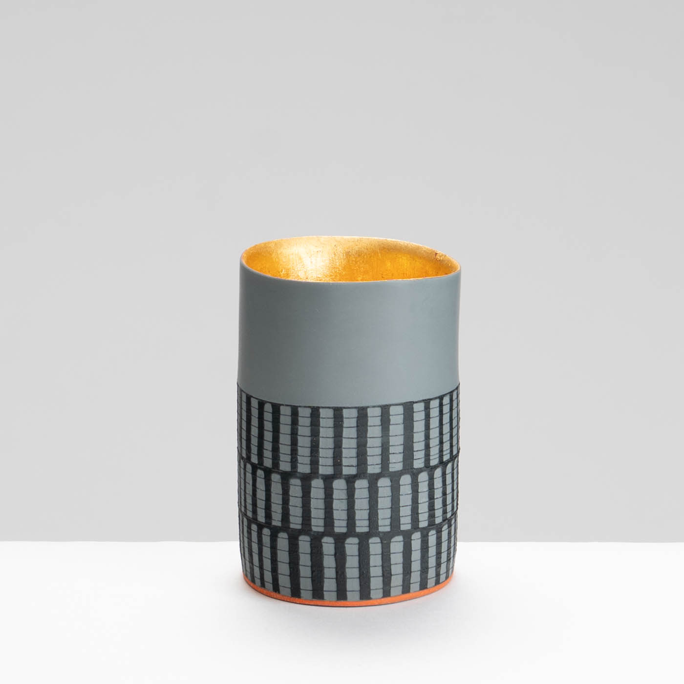 LS345Y787 Small Charcoal Vessel with 23ct Gold Interior