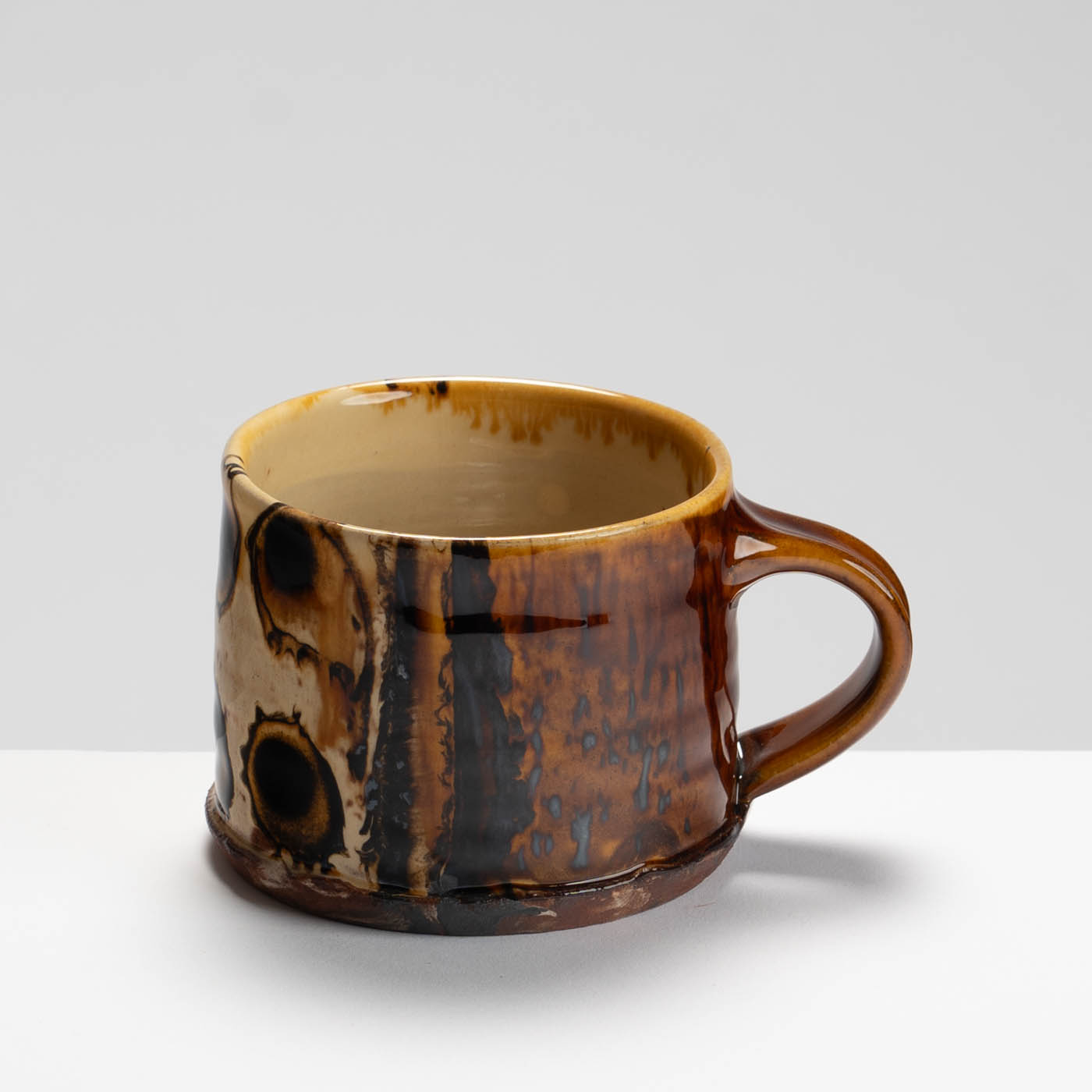 RK561Y046 Medium Mug