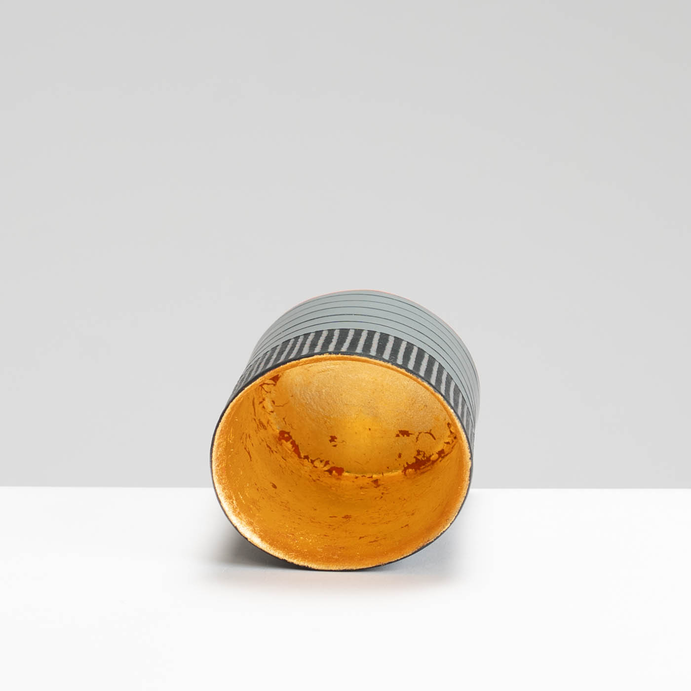 LS345Y772 Small Charcoal Vessel with 23ct Gold Interior