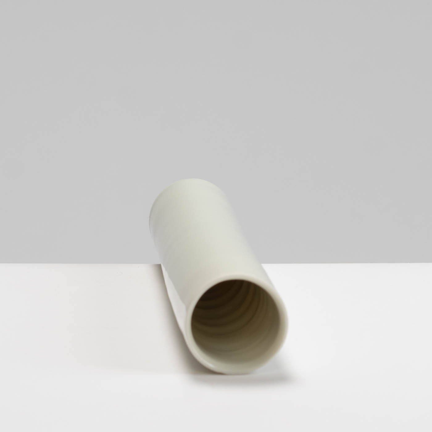 RH578Y117 Cylinder Vase Pale Celadon
