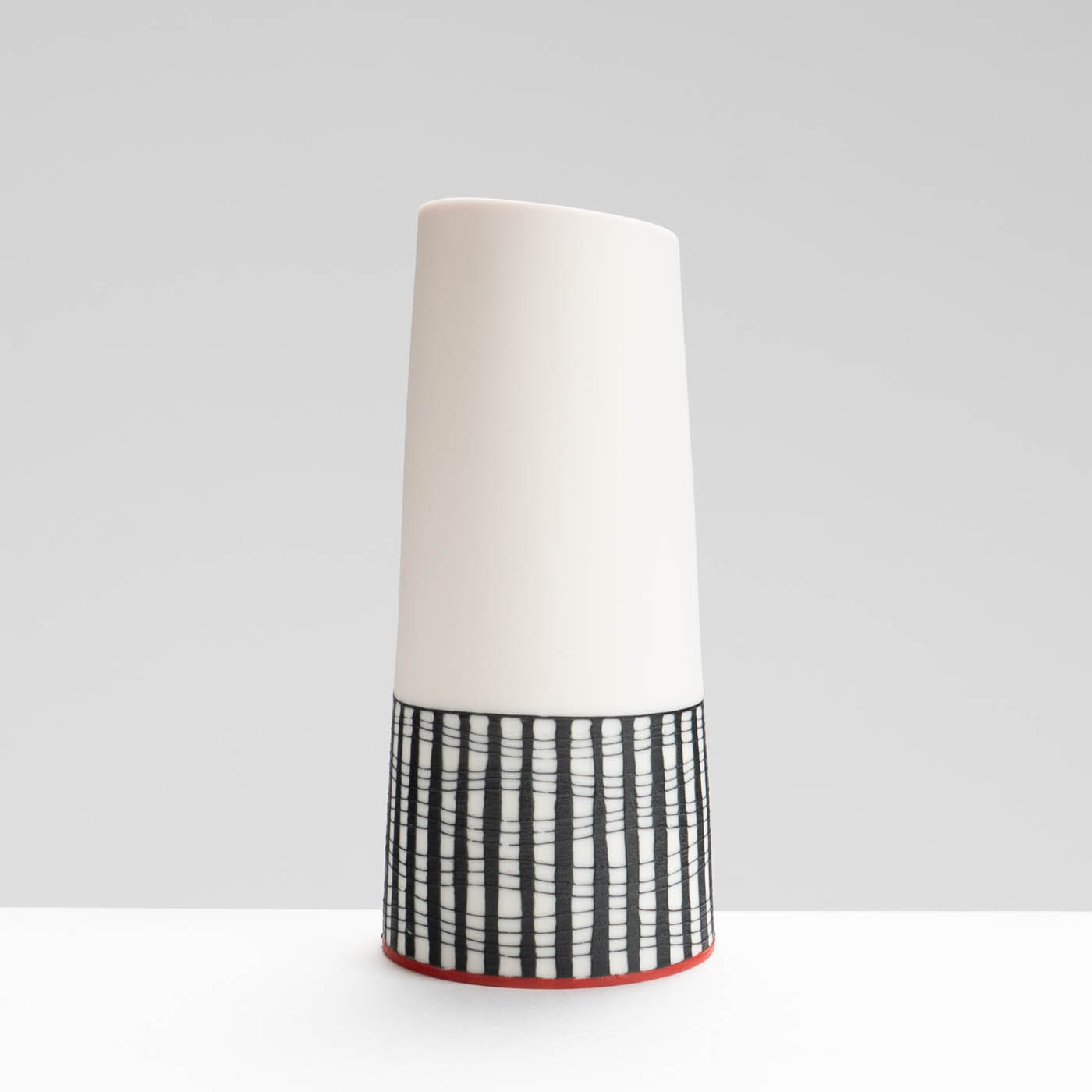 LS345Y730 Small Vase