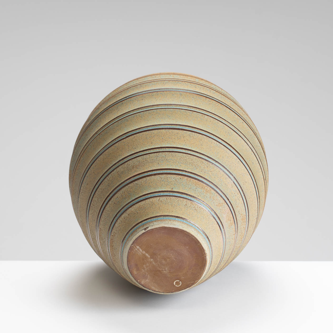 EM183Y958 Lantern Vase