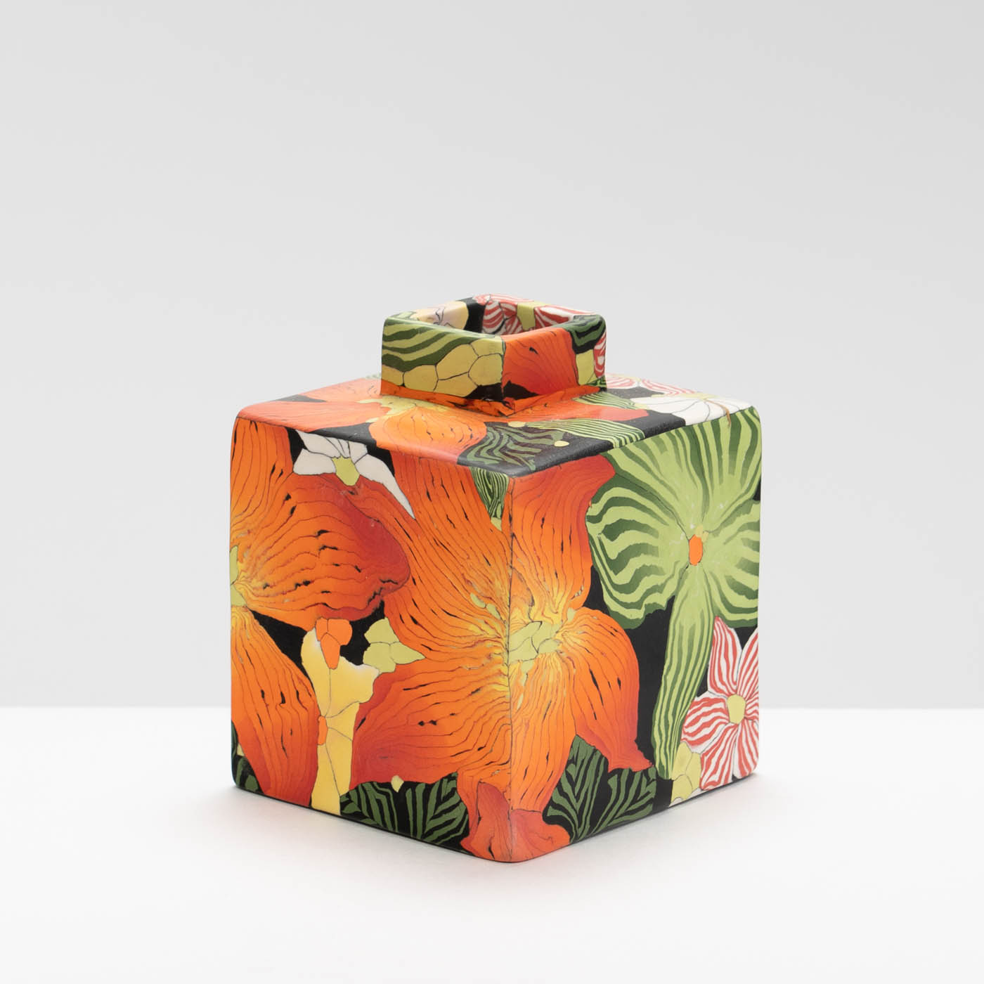 JM570Y12 Orange Lily Cubed Bottle