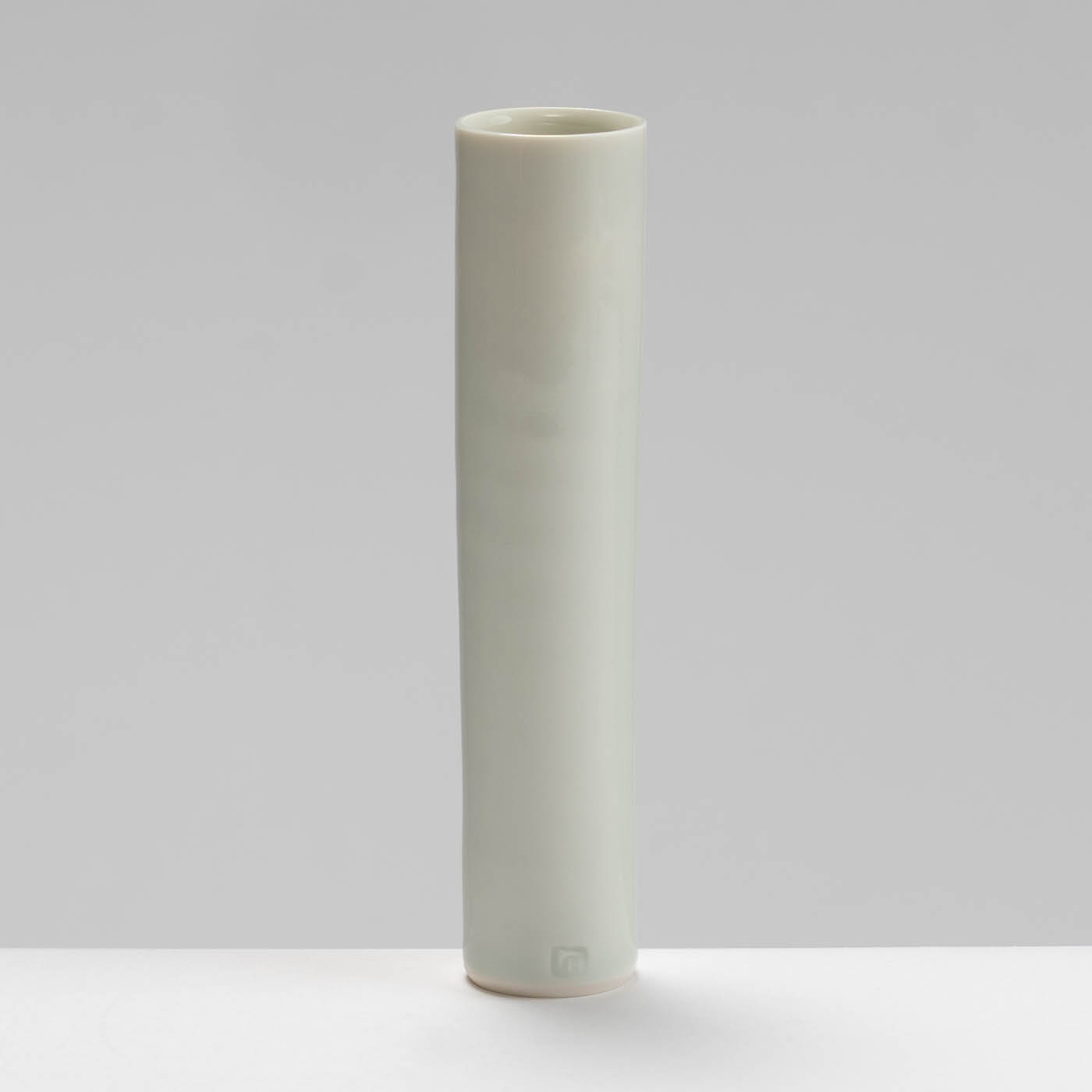 RH578Y117 Cylinder Vase Pale Celadon