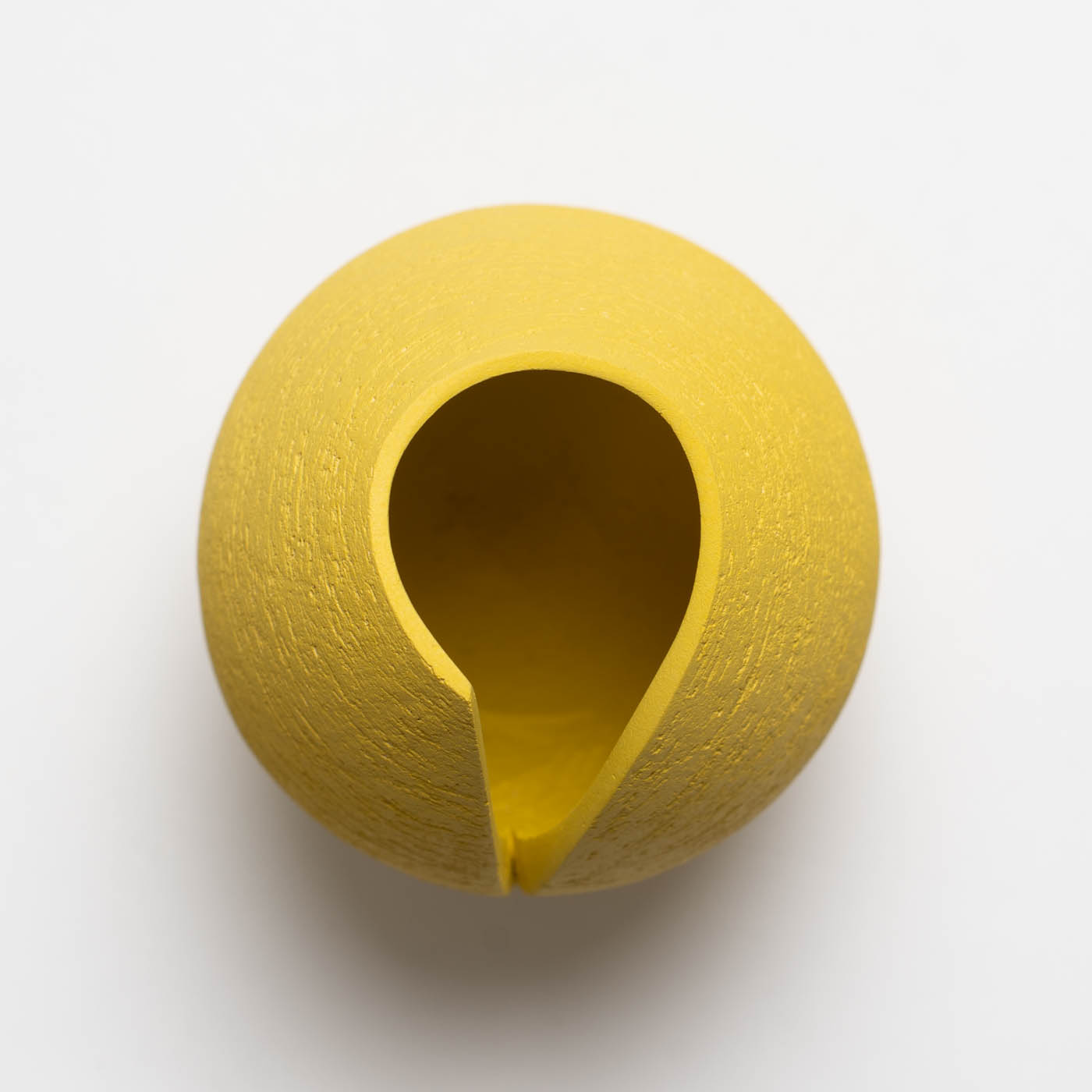 ASH259X83 Yellow Cut and Altered Pinch Pot