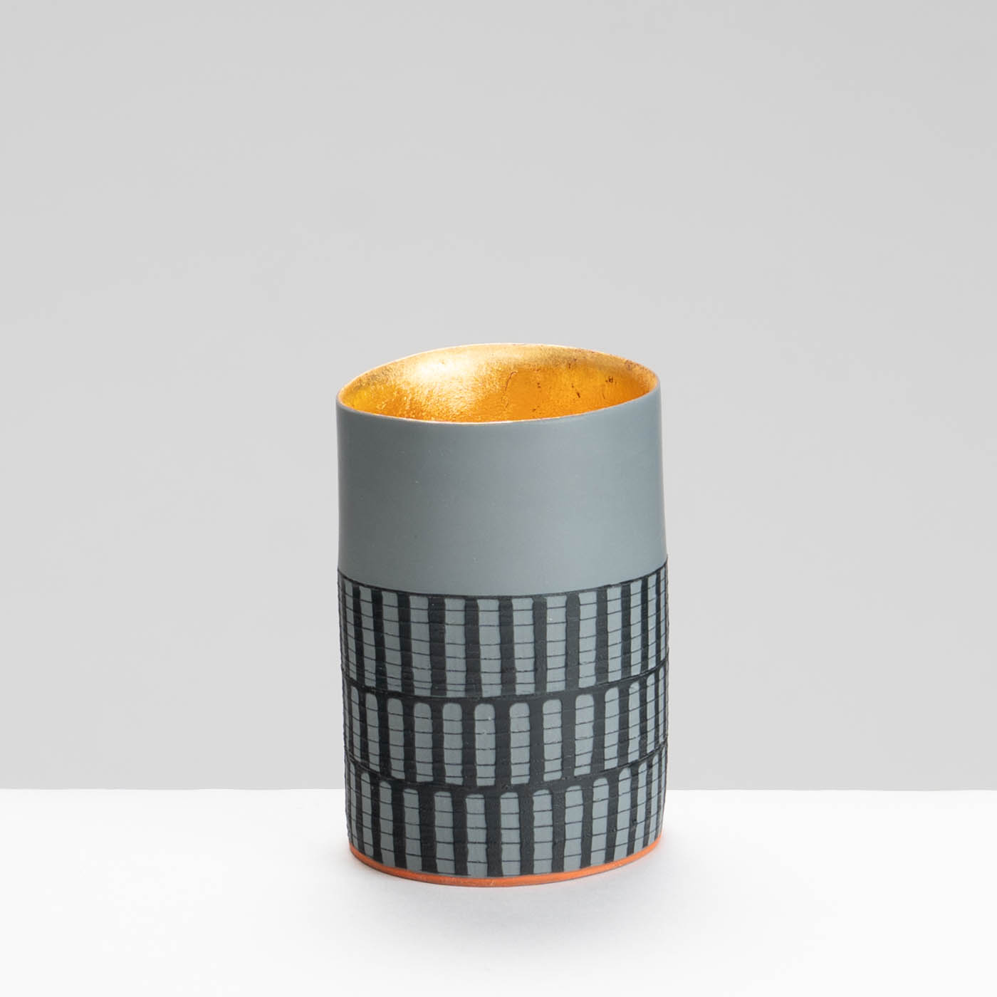 LS345Y787 Small Charcoal Vessel with 23ct Gold Interior