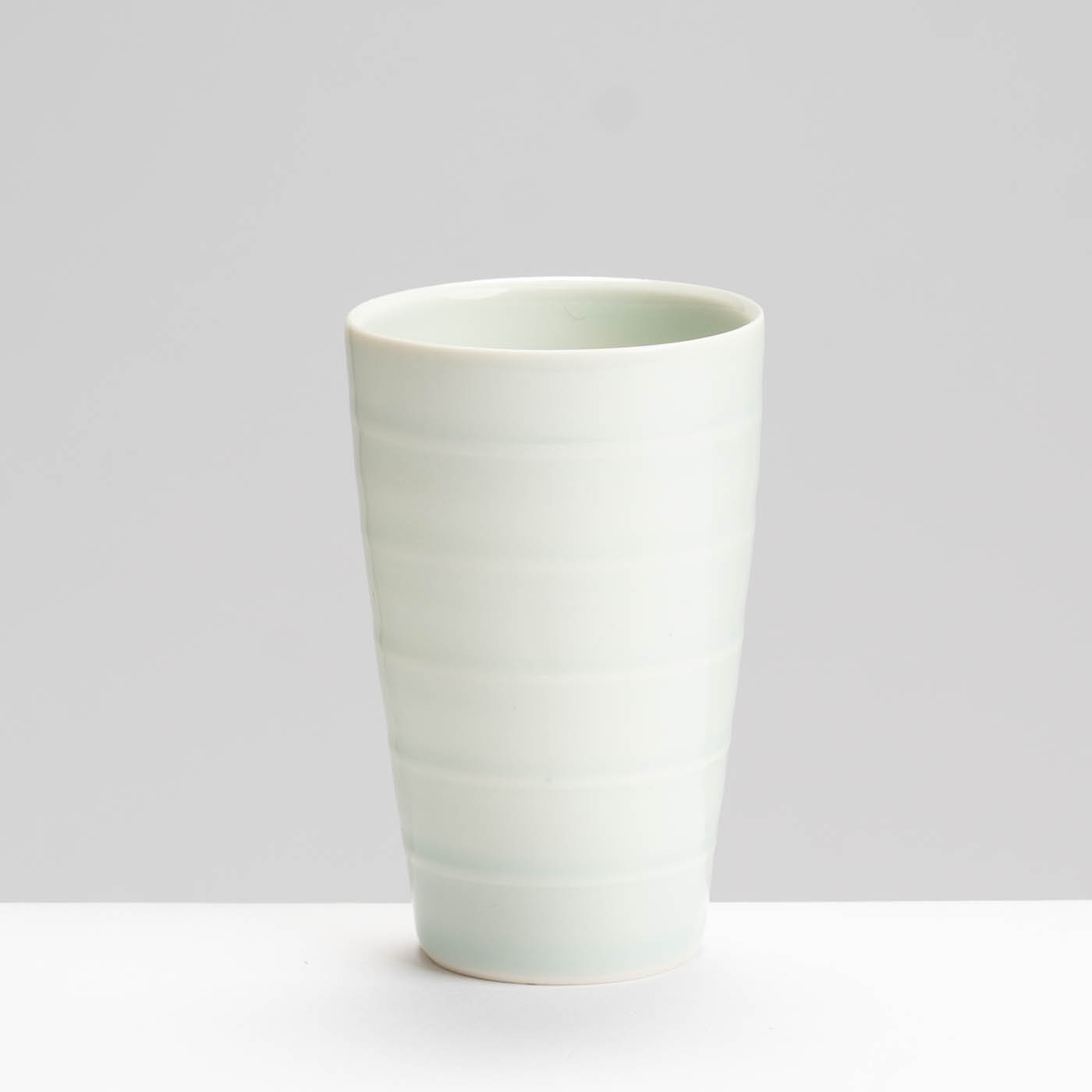 RH578Y130 Beaker Vase Pale Celadon