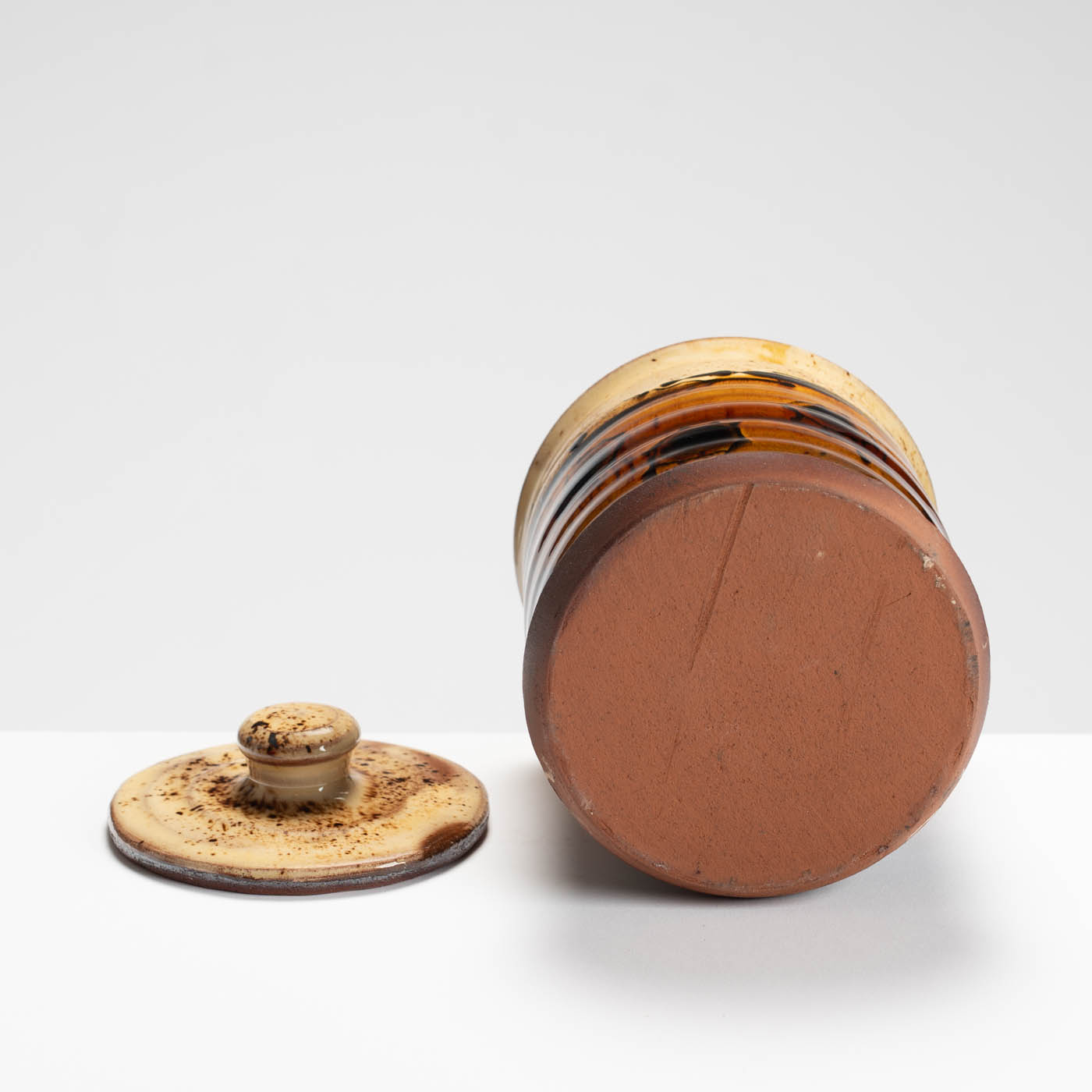 RK561Y058 Canister