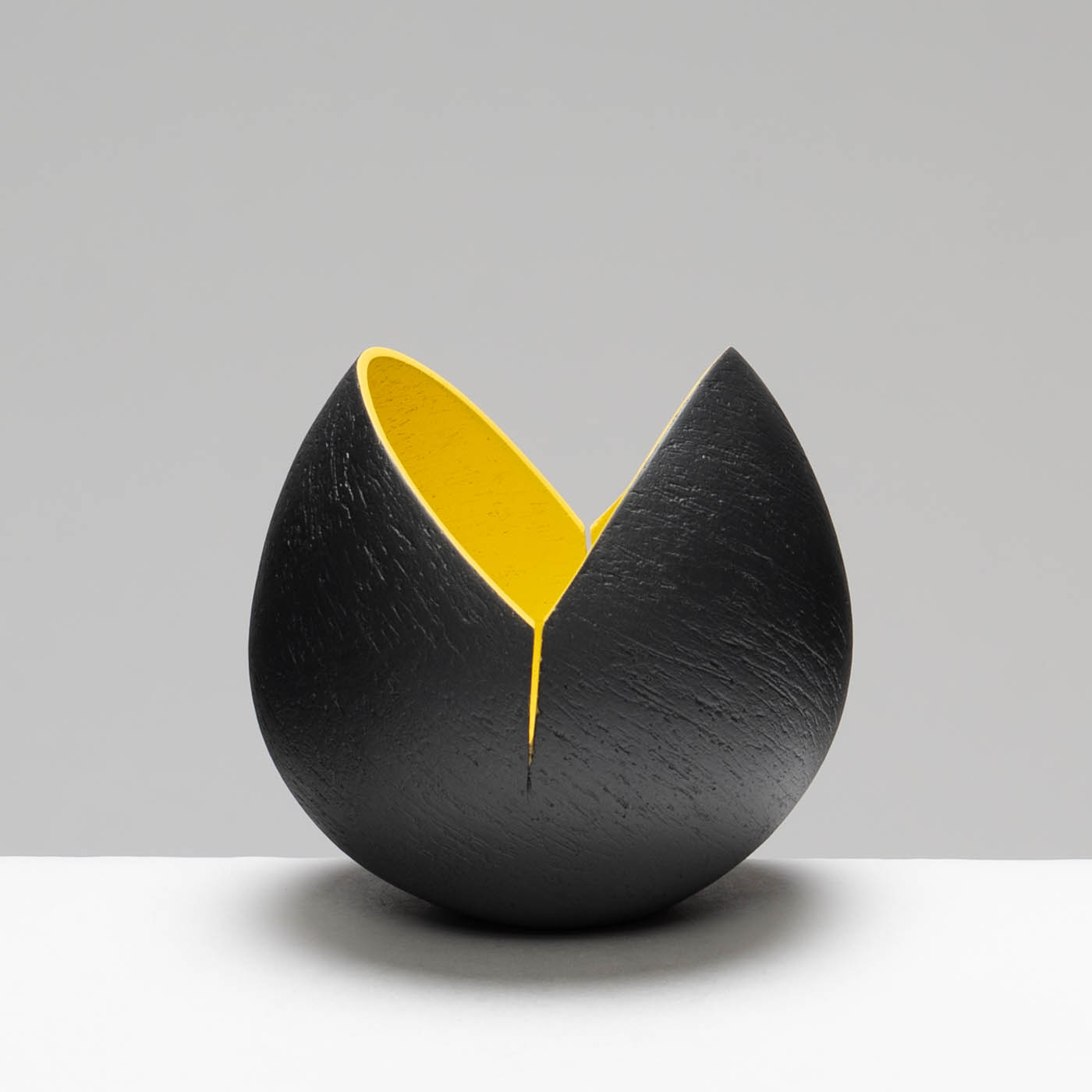 ASH259X84 Black Cut and Altered Pinch Pot