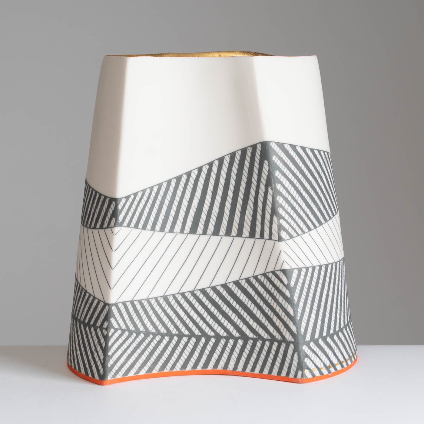 LS345Y791 Large Concave/Convex Vessel with 23ct Gold Interior (Kintsugi )