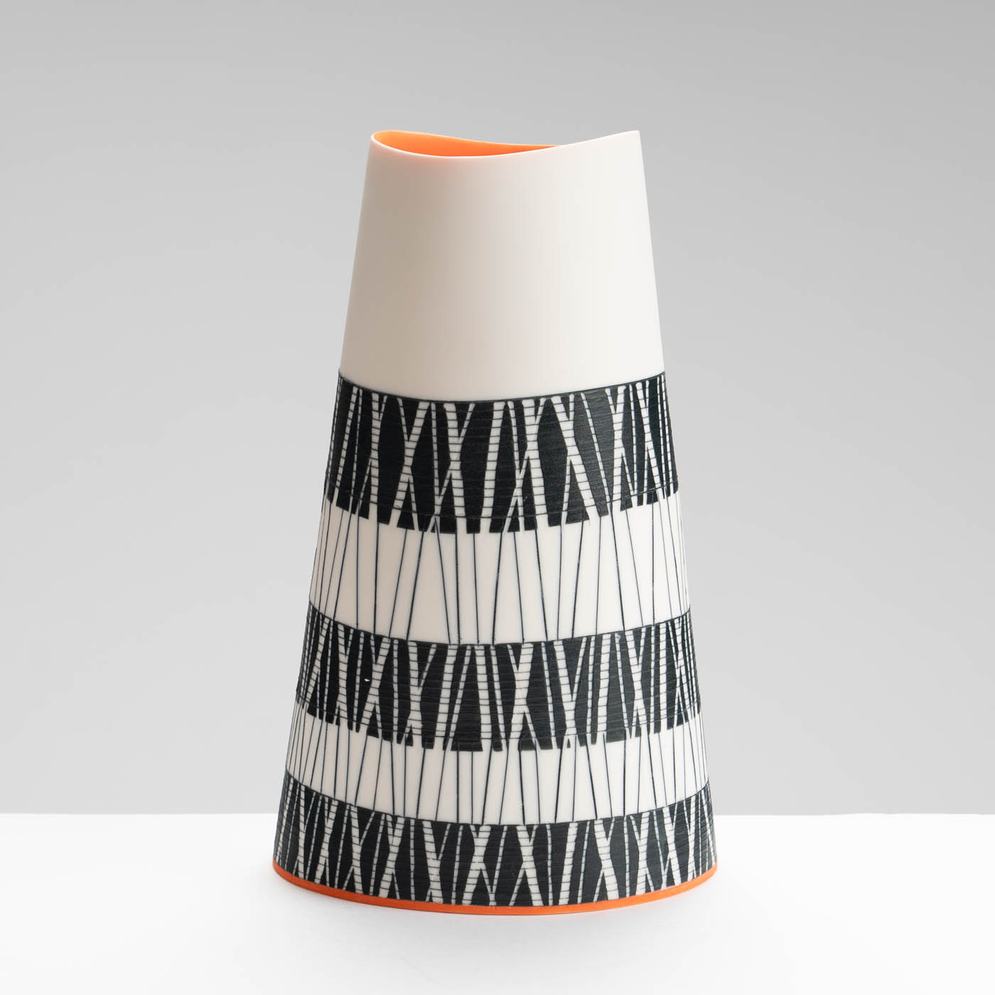LS345Y740 Tall Oval Vessel II