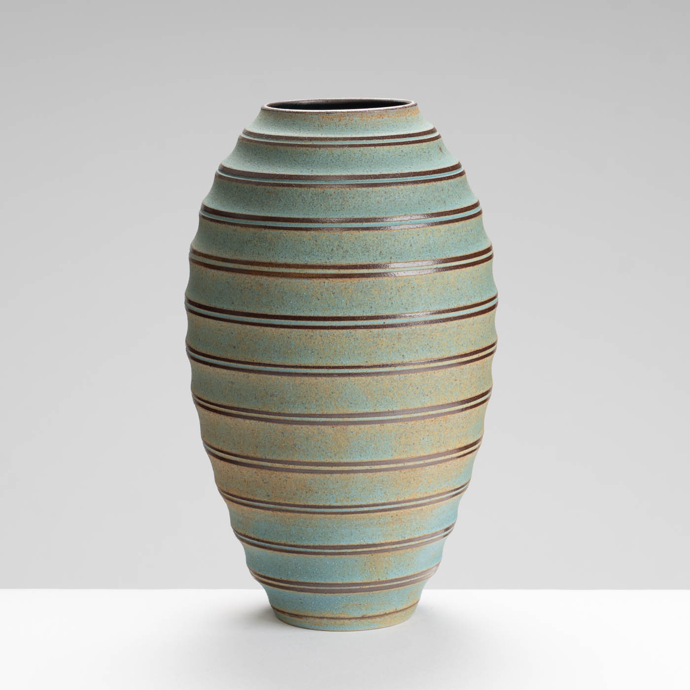 EM183Y957 Lantern Vase