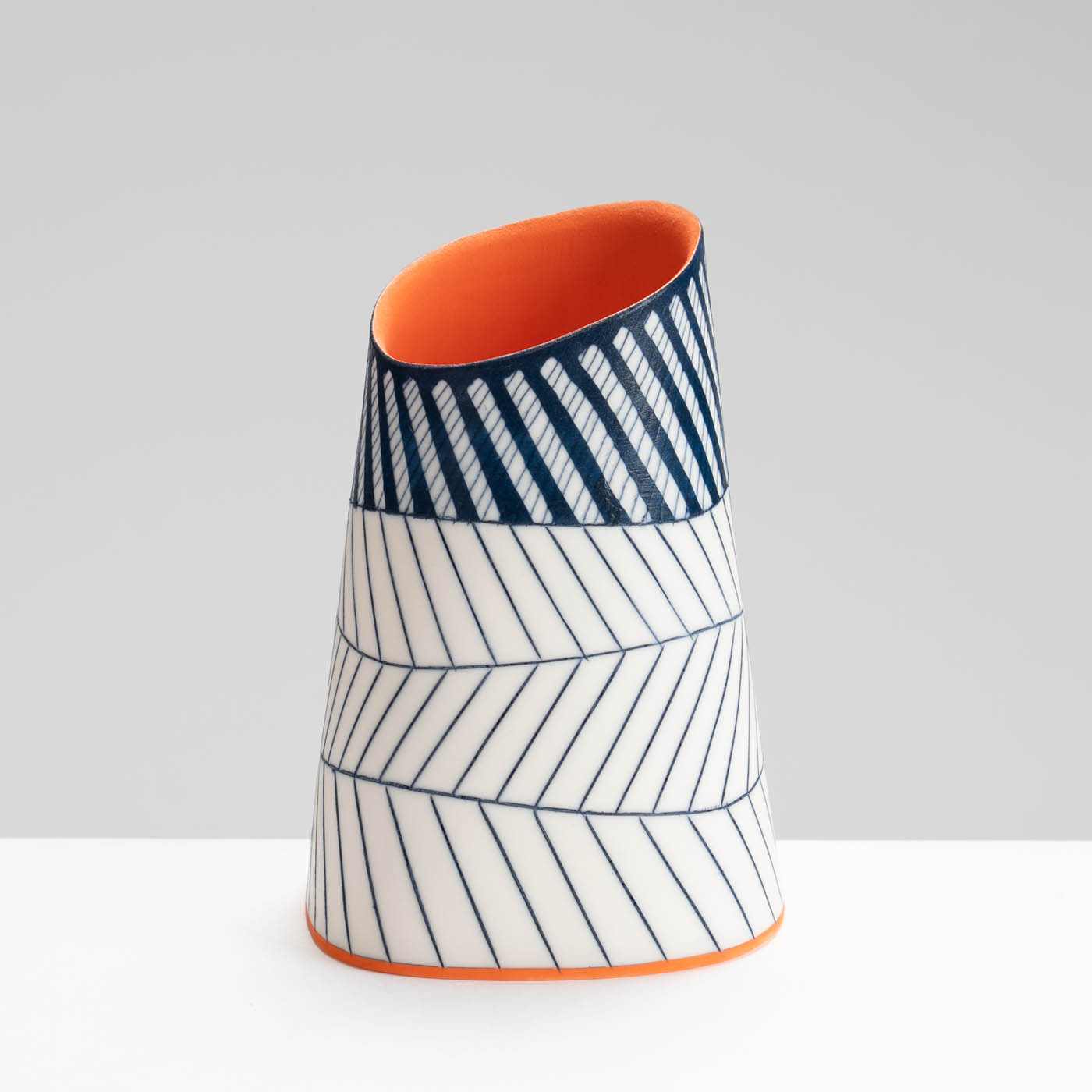 LS345Y748 Squared Vase with Deep Orange Interior