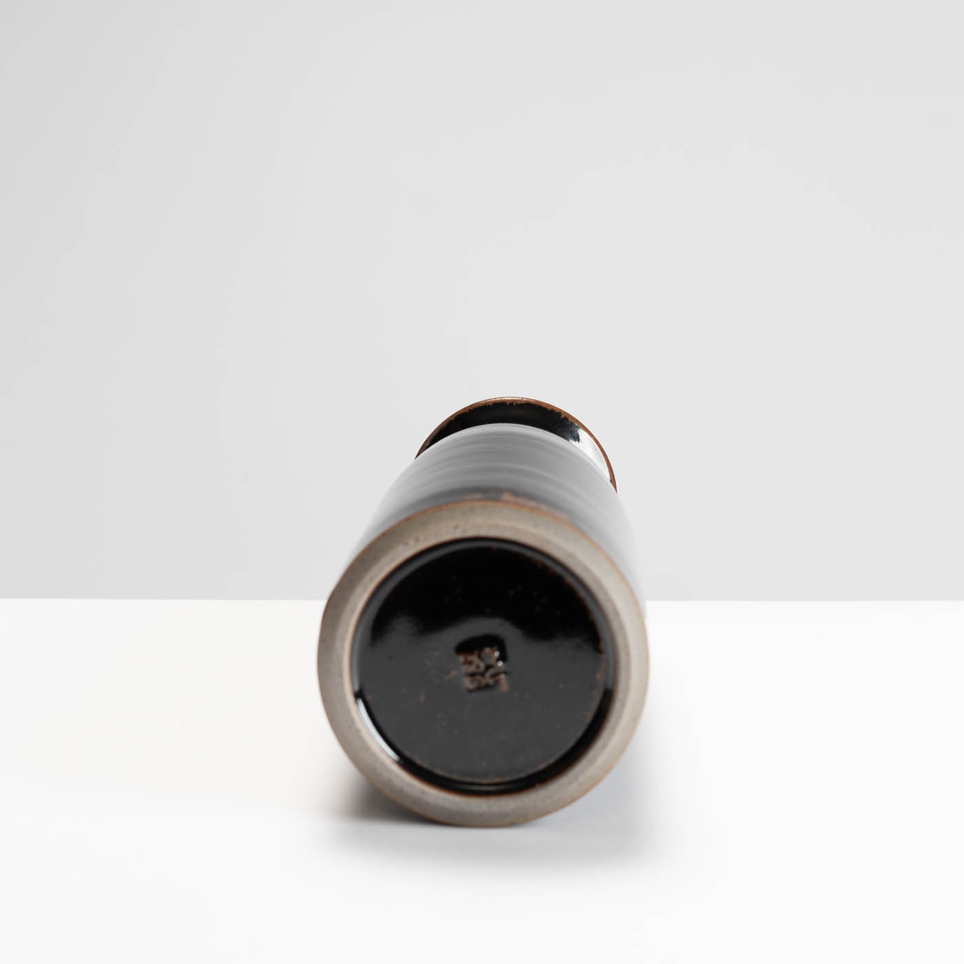JTW322Y919 Vase Tenmoku