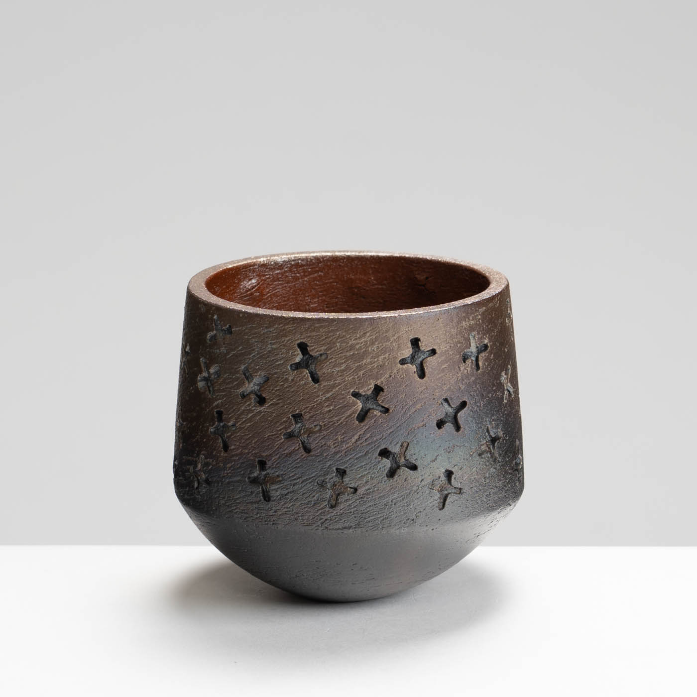 SH489X71 Small Raku Cross Pot