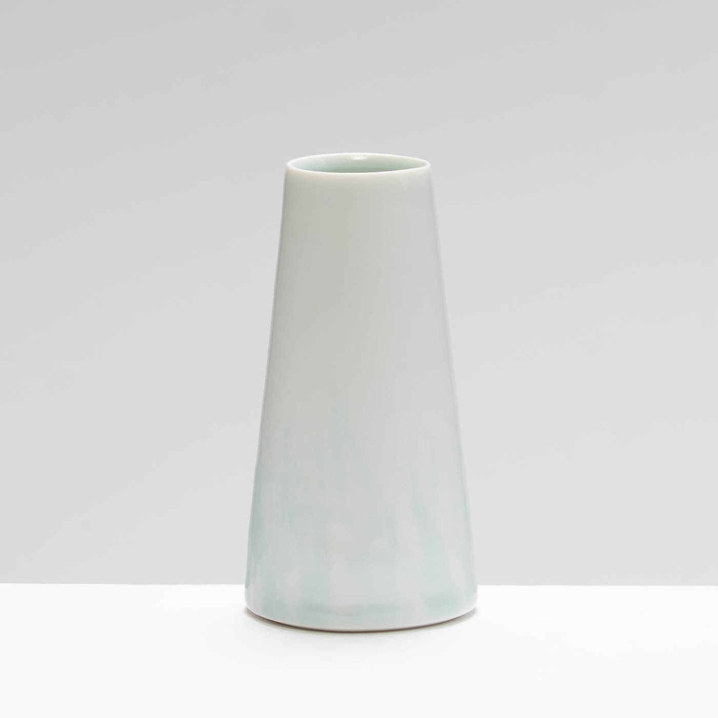 CK233Y1681 Bud Vase