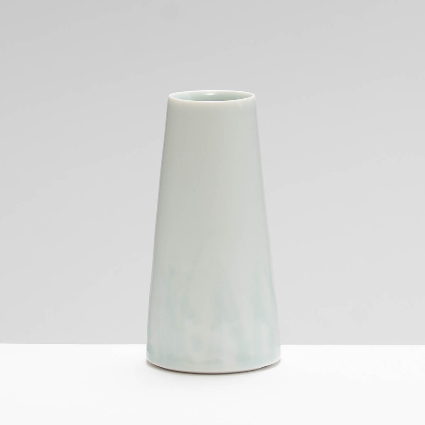 CK233Y1681 Bud Vase