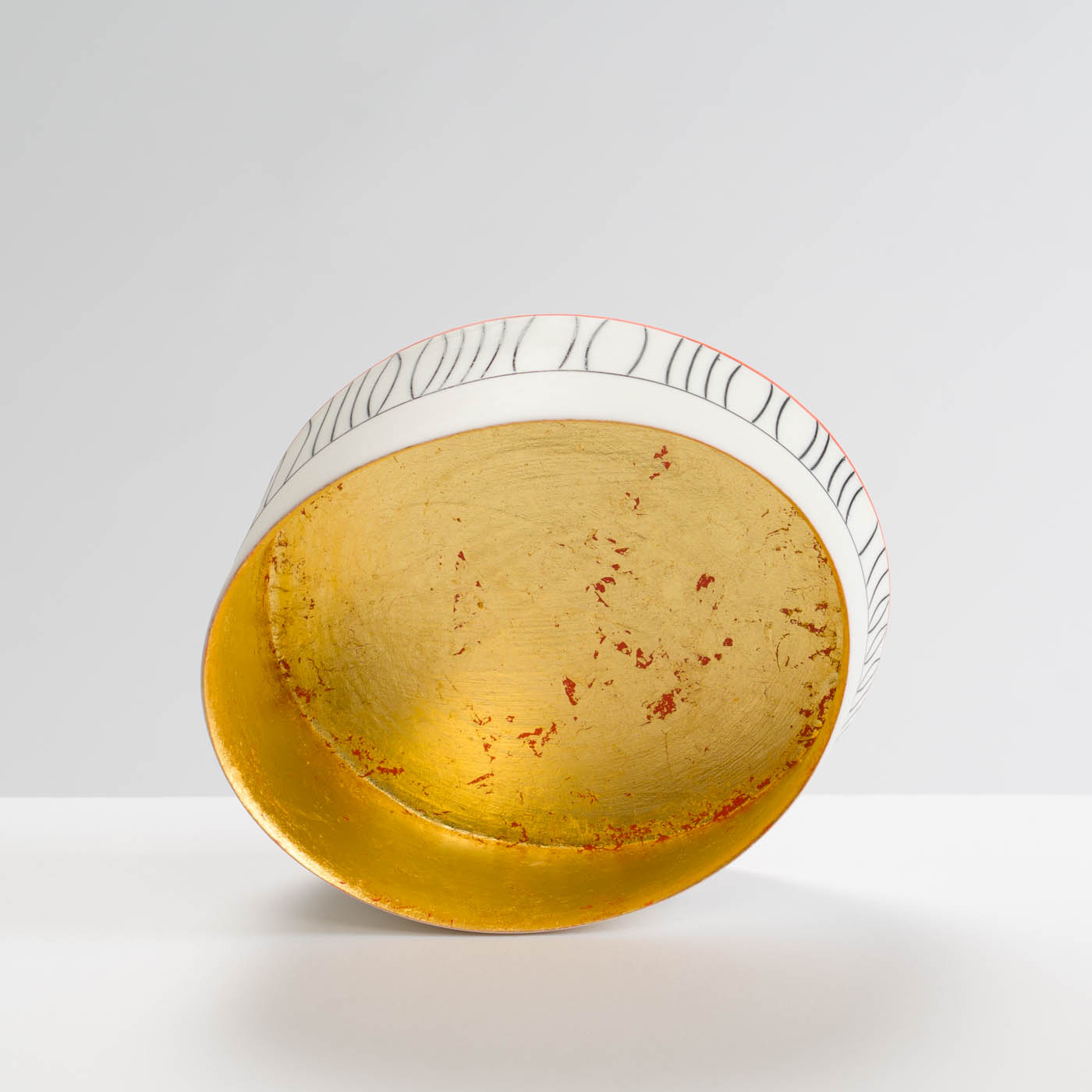 LS345Y717 Shallow Bowl with 23ct Gold Interior