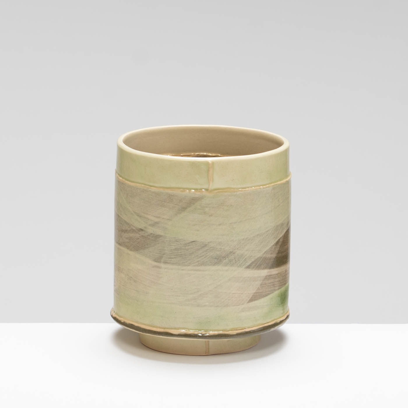 EW485Y56 Small Vessel in Green
