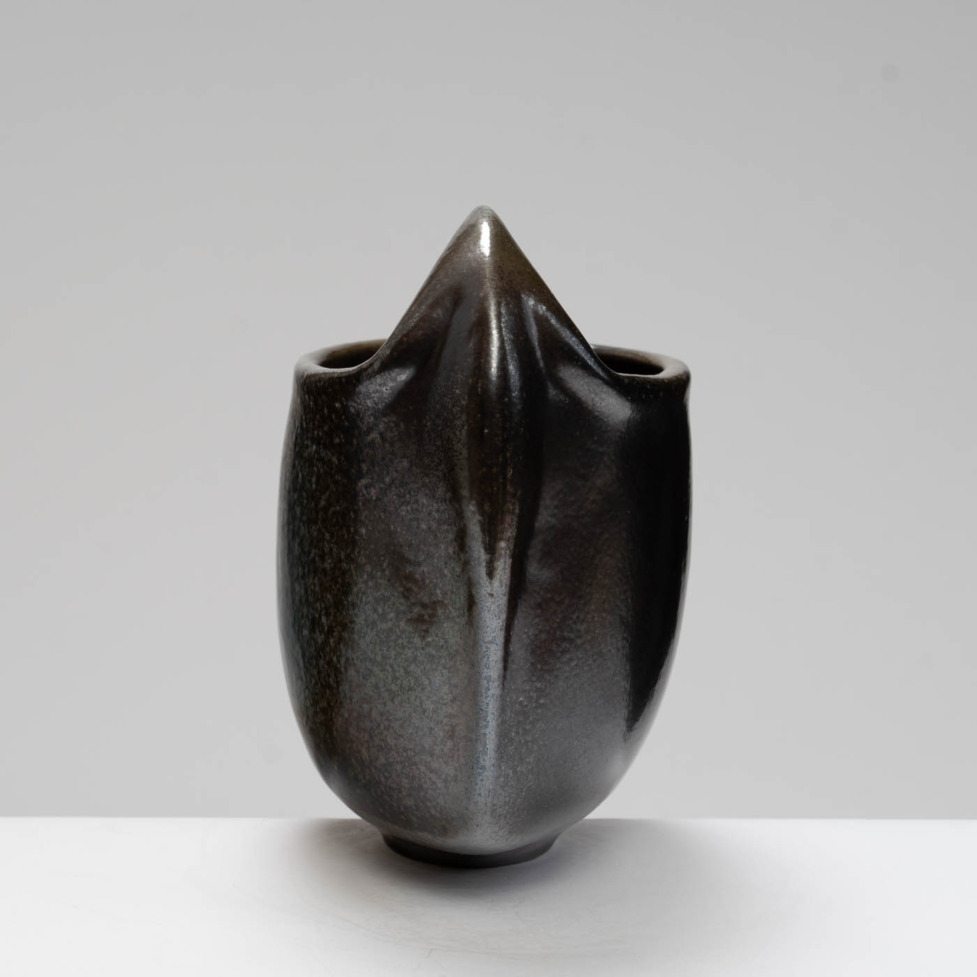 RK53Y197 Hugging Bowl