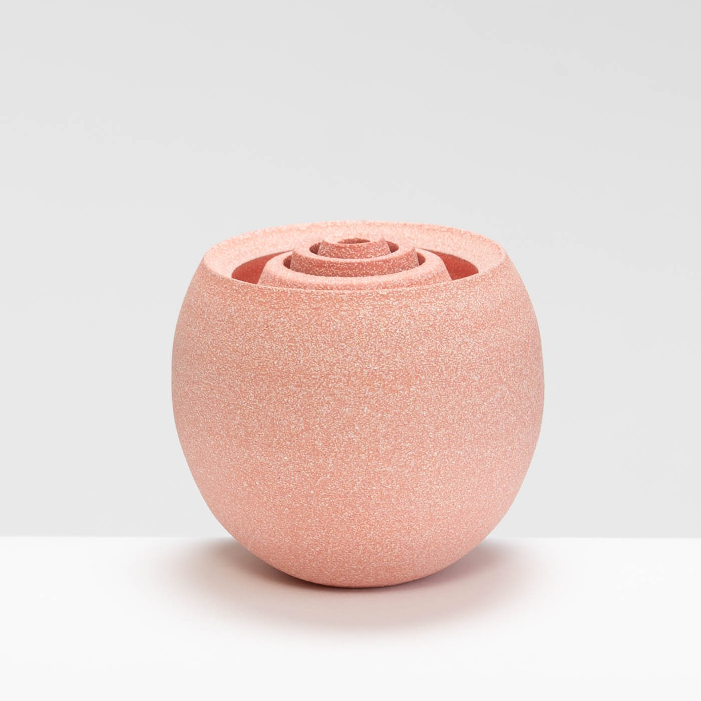 MC323Y129 Curio Vessel